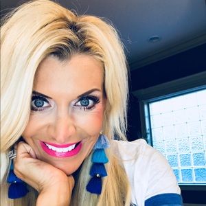 Meet your Posher, Melanie